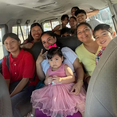 Maggies Kids - Agua y Mas